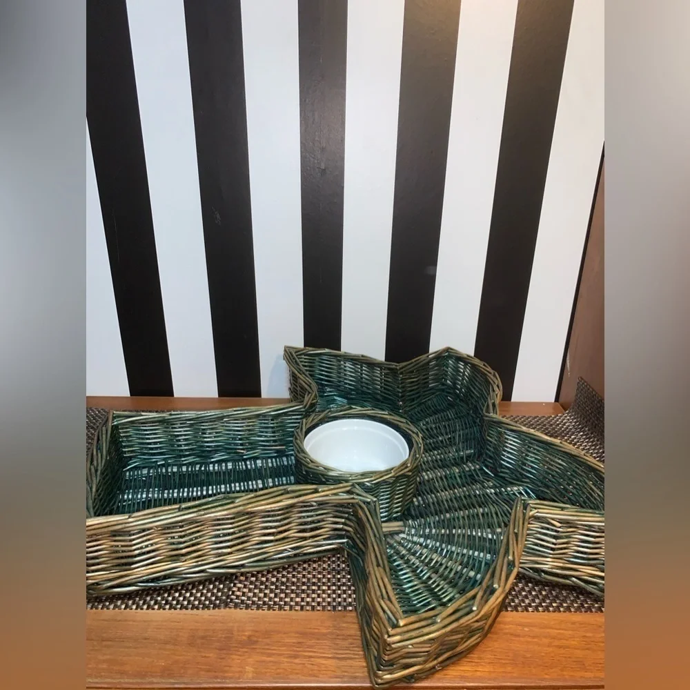 Vintage Y2K Large Palm Tree Shaped Basket For Chips & Dip Party Luau Tiki Vibe